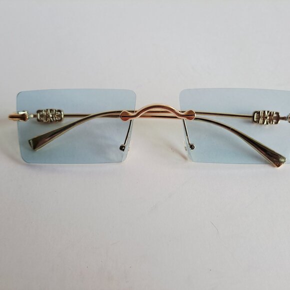 Lot of 10 Assorted Women Fashion Sunglasses main image 14